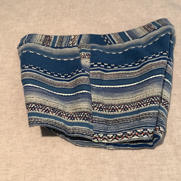 Joie short shorts-Tweed style shorts, worn twice. - Picture 4 of 5